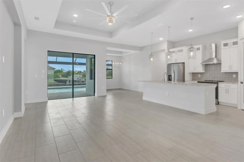 Casa en venta en Cape Coral, Florida, 3 dormitorios, 168.62 m2 № 1386797 - foto 5