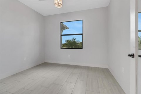 Casa en venta en Cape Coral, Florida, 3 dormitorios, 168.62 m2 № 1386797 - foto 11