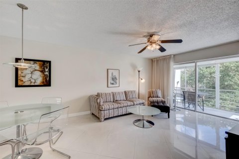 Condominio en venta en Lauderhill, Florida, 1 dormitorio, 67.45 m2 № 1154628 - foto 21