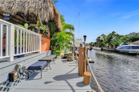 Casa en venta en Pompano Beach, Florida, 3 dormitorios, 145.48 m2 № 1079966 - foto 5