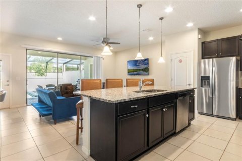 Touwnhouse à vendre à Kissimmee, Floride: 5 chambres, 210.24 m2 № 1335565 - photo 17