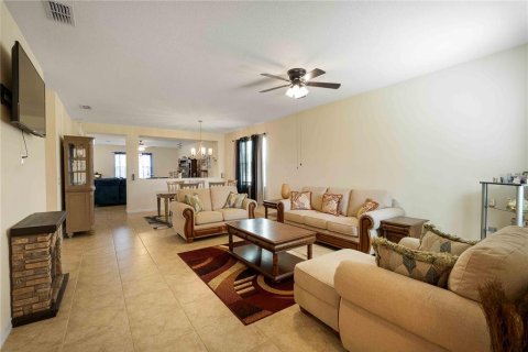 Villa ou maison à vendre à Apopka, Floride: 3 chambres, 246.1 m2 № 1344258 - photo 8