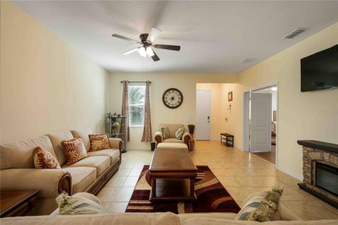 Casa en venta en Apopka, Florida, 3 dormitorios, 246.1 m2 № 1344258 - foto 9