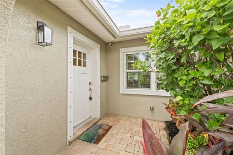 Casa en venta en Saint Petersburg, Florida, 3 dormitorios, 137.59 m2 № 1344257 - foto 4