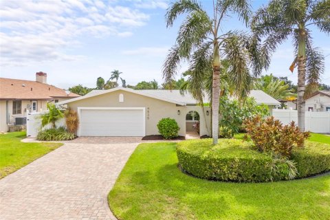 Villa ou maison à vendre à Saint Petersburg, Floride: 3 chambres, 137.59 m2 № 1344257 - photo 2