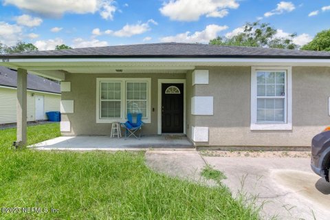 House in Jacksonville, Florida 4 bedrooms, 149.94 sq.m. № 771394 - photo 3