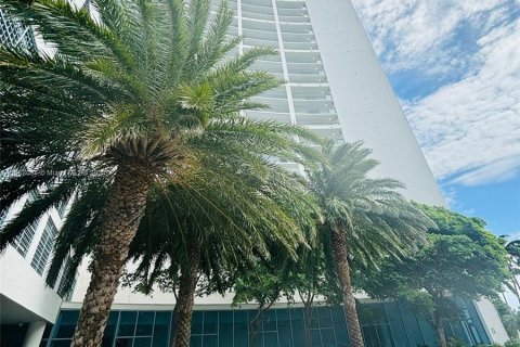 Condominio en venta en Miami, Florida, 2 dormitorios, 109.07 m2 № 1384498 - foto 28