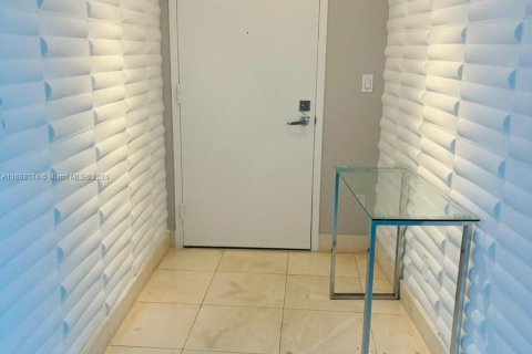 Condominio en venta en Miami, Florida, 2 dormitorios, 109.07 m2 № 1384498 - foto 2