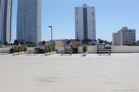 Copropriété à louer à Sunny Isles Beach, Floride: 2 chambres, 83.05 m2 № 1384452 - photo 23