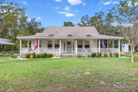 Casa en venta en Homosassa, Florida, 2 dormitorios, 98.2 m2 № 1388677 - foto 1