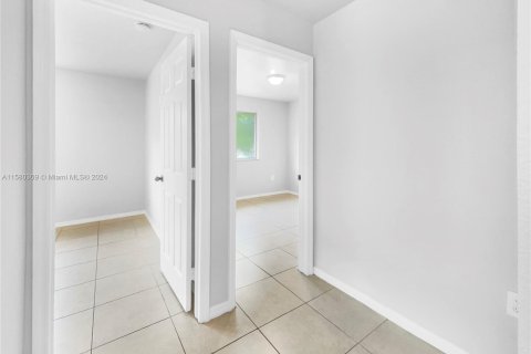 Casa en venta en Cutler Bay, Florida, 4 dormitorios, 158.4 m2 № 1155216 - foto 20