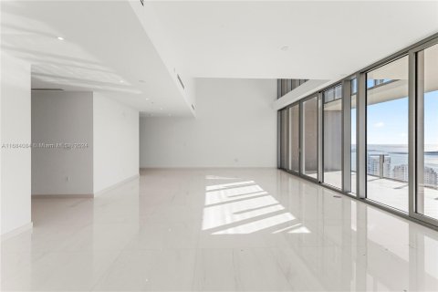 Condominio en venta en Miami, Florida, 5 dormitorios, 397.9 m2 № 1423965 - foto 7