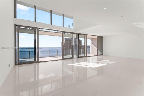 Condominio en venta en Miami, Florida, 5 dormitorios, 397.9 m2 № 1423965 - foto 5