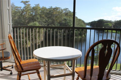 Condo in Coconut Creek, Florida, 2 bedrooms  № 1104071 - photo 20