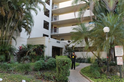 Condominio en venta en Coconut Creek, Florida, 2 dormitorios, 90.12 m2 № 1104071 - foto 2