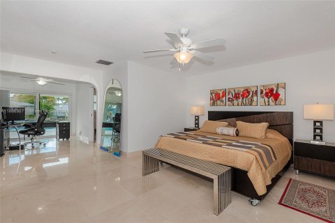 House in Lauderdale-by-the-Sea, Florida 4 bedrooms, 272.58 sq.m. № 1381984 - photo 24