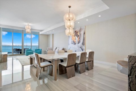 Condominio en venta en Sunny Isles Beach, Florida, 4 dormitorios, 305.37 m2 № 1096066 - foto 8