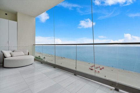 Condo in Sunny Isles Beach, Florida, 4 bedrooms  № 1096066 - photo 19