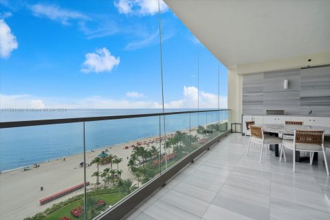 Condo in Sunny Isles Beach, Florida, 4 bedrooms  № 1096066 - photo 20