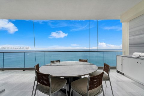 Condo in Sunny Isles Beach, Florida, 4 bedrooms  № 1096066 - photo 15