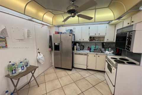 Condo in Sunny Isles Beach, Florida, 1 bedroom  № 1096110 - photo 7