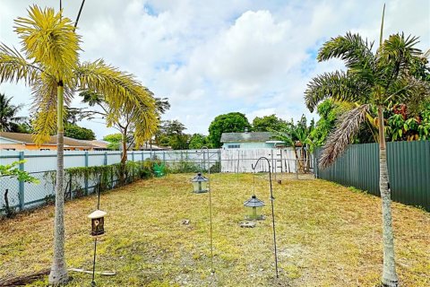 Adosado en venta en Miami Gardens, Florida, 3 dormitorios, 119.84 m2 № 1145848 - foto 8