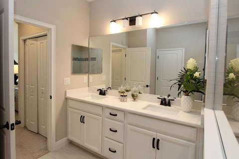 Townhouse in TEA OLIVE TERRACE AT THE FAIRWAYS in Palmetto, Florida 3 bedrooms, 194 sq.m. № 178510 - photo 3
