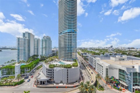 Copropriété à vendre à Miami Beach, Floride: 2 chambres, 134.89 m2 № 1295149 - photo 20