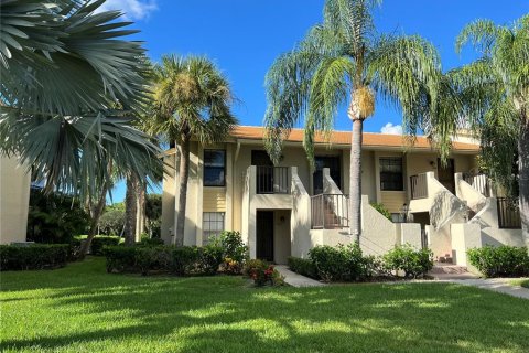 Copropriété à louer à Sarasota, Floride: 2 chambres, 99.59 m2 № 1356389 - photo 1