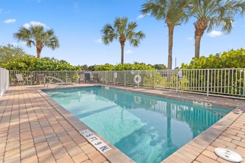 Copropriété à vendre à Punta Gorda, Floride: 2 chambres, 121.98 m2 № 1137395 - photo 28