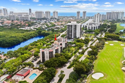 Condo in Miami, Florida, 2 bedrooms  № 1180142 - photo 9