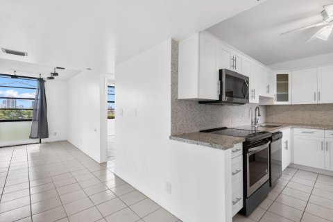 Condo in Miami, Florida, 2 bedrooms  № 1180142 - photo 25