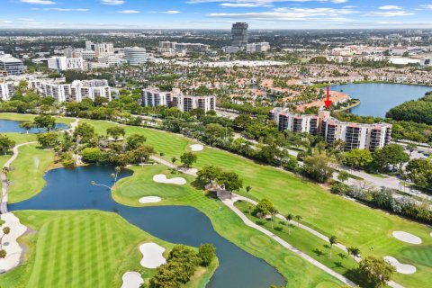 Condo in Miami, Florida, 2 bedrooms  № 1180142 - photo 6