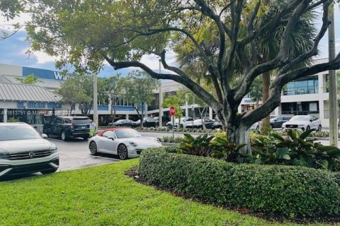 Propiedad comercial en venta en Key Biscayne, Florida № 1236000 - foto 15