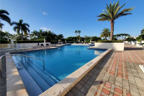 Copropriété à vendre à Aventura, Floride: 2 chambres, 125.42 m2 № 647633 - photo 30