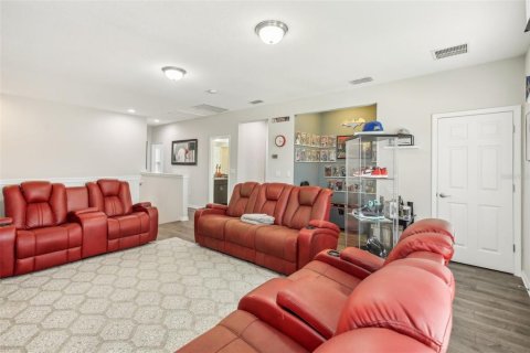 Casa en venta en Wesley Chapel, Florida, 4 dormitorios, 274.9 m2 № 1324429 - foto 13