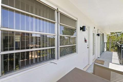 Condo in Fort Lauderdale, Florida, 2 bedrooms  № 1128011 - photo 14