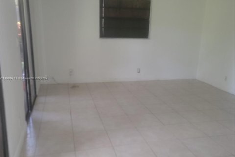 Touwnhouse à vendre à Deerfield Beach, Floride: 3 chambres, 126.35 m2 № 1161423 - photo 2