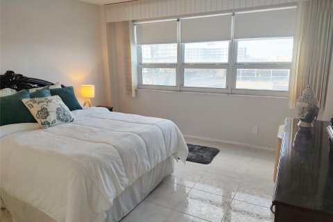 Copropriété à vendre à Pompano Beach, Floride: 2 chambres, 102.19 m2 № 989300 - photo 30