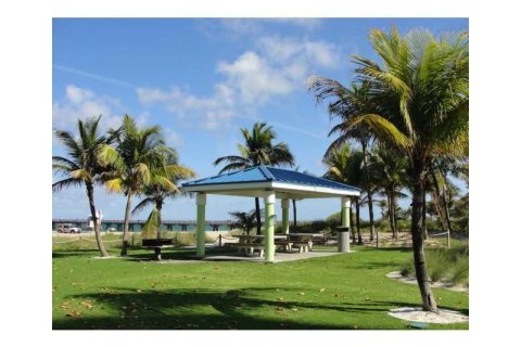 Condominio en venta en Pompano Beach, Florida, 2 dormitorios, 102.19 m2 № 989300 - foto 5