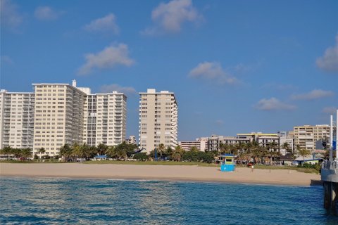 Condominio en venta en Pompano Beach, Florida, 2 dormitorios, 102.19 m2 № 989300 - foto 13