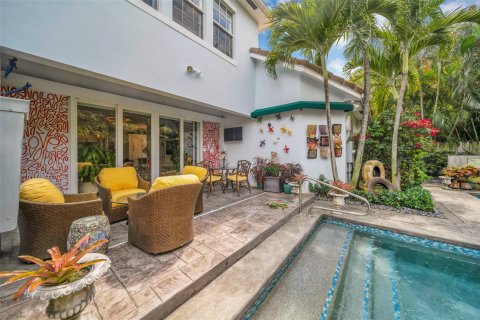 Villa ou maison à vendre à Fort Lauderdale, Floride: 4 chambres, 302.86 m2 № 1080793 - photo 9