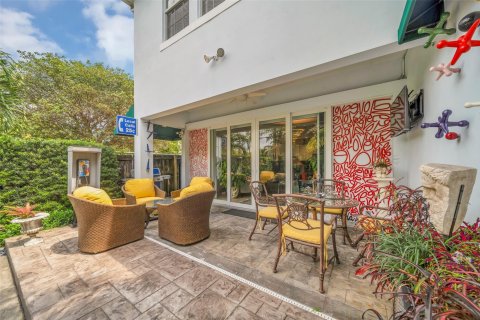 Villa ou maison à vendre à Fort Lauderdale, Floride: 4 chambres, 302.86 m2 № 1080793 - photo 11
