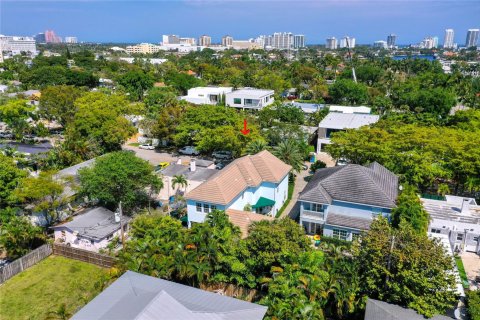 House in Fort Lauderdale, Florida 4 bedrooms, 302.86 sq.m. № 1080793 - photo 29