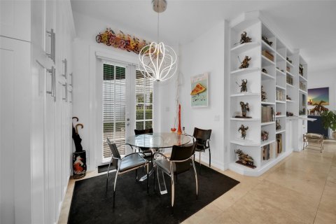 Villa ou maison à vendre à Fort Lauderdale, Floride: 4 chambres, 302.86 m2 № 1080793 - photo 16