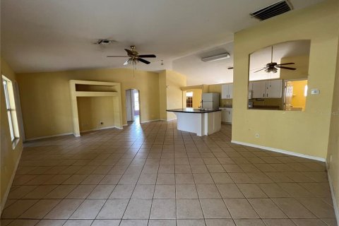 Casa en venta en Lehigh Acres, Florida, 4 dormitorios, 208.01 m2 № 1109027 - foto 4
