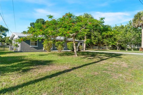 Casa en venta en Vero Beach, Florida, 2 dormitorios, 136.94 m2 № 1246732 - foto 4