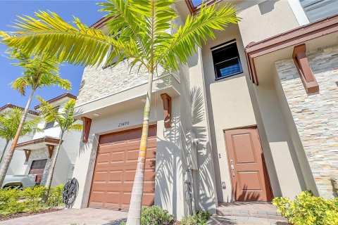 Villa ou maison à vendre à Homestead, Floride: 3 chambres, 173.91 m2 № 953807 - photo 1
