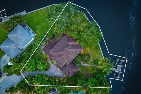 Villa ou maison à vendre à Jupiter, Floride: 4 chambres, 289.39 m2 № 1293651 - photo 3