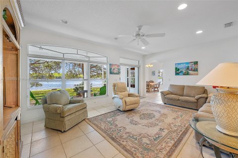 Villa ou maison à vendre à Jupiter, Floride: 4 chambres, 289.39 m2 № 1293651 - photo 19